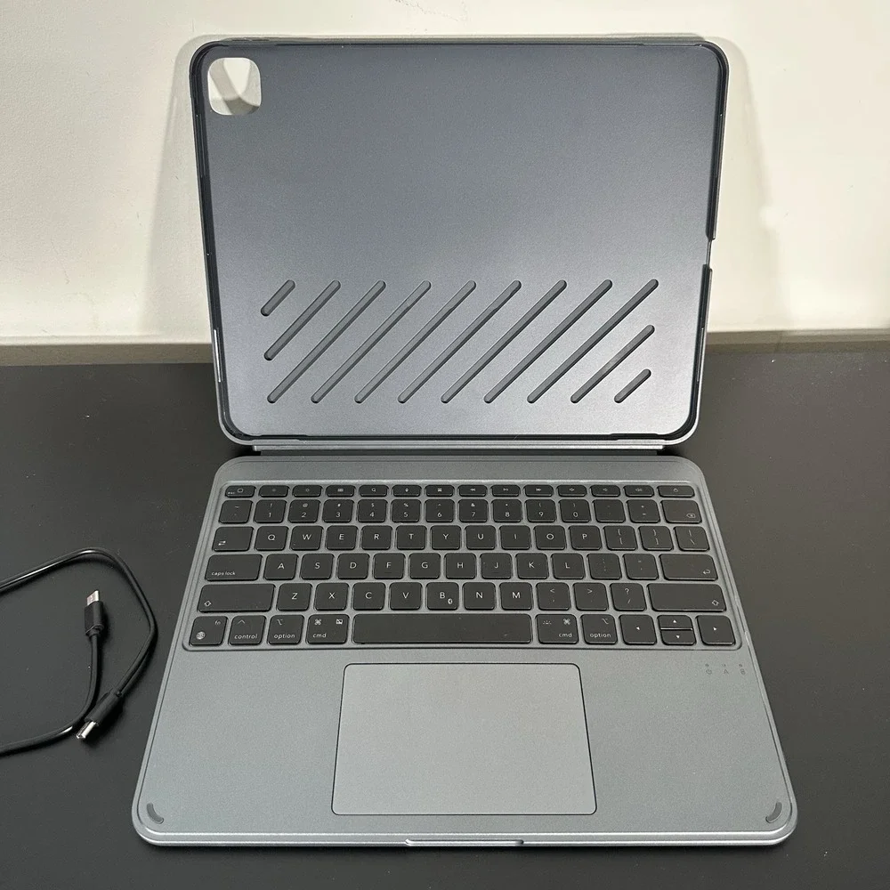 ESR iPad Pro 13 Keyboard Case M4 M5 Magnetic Detachable Trackpad Shift Dark Gray